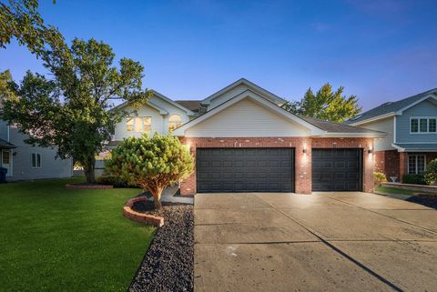 Photo of 5345 Stanford Lane, Matteson, IL 60443 (MLS # 12486931)