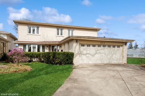 6920 N Avers Avenue Lincolnwood IL 60712