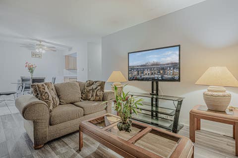 Tiny photo for 4A E Dundee Quarter Drive #207, Palatine, IL 60074 (MLS # 12688991)
