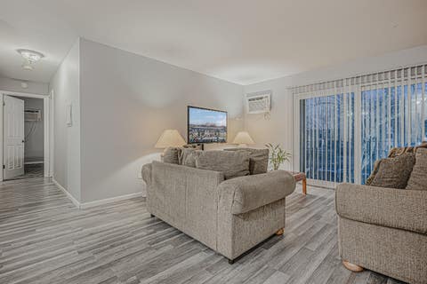 Tiny photo for 4A E Dundee Quarter Drive #207, Palatine, IL 60074 (MLS # 12688991)
