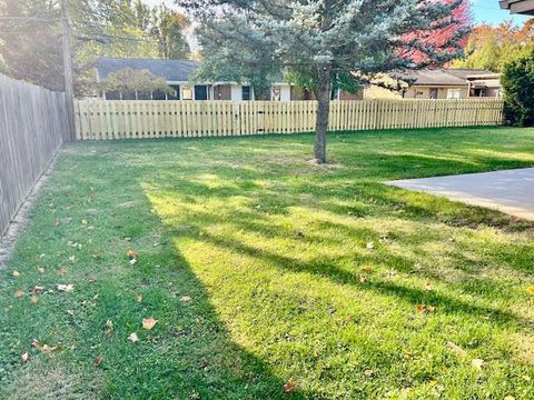 Tiny photo for 1011 Monroe Drive, Bloomington, IL 61701 (MLS # 12508359)