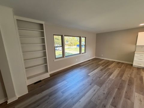 Tiny photo for 1011 Monroe Drive, Bloomington, IL 61701 (MLS # 12508359)