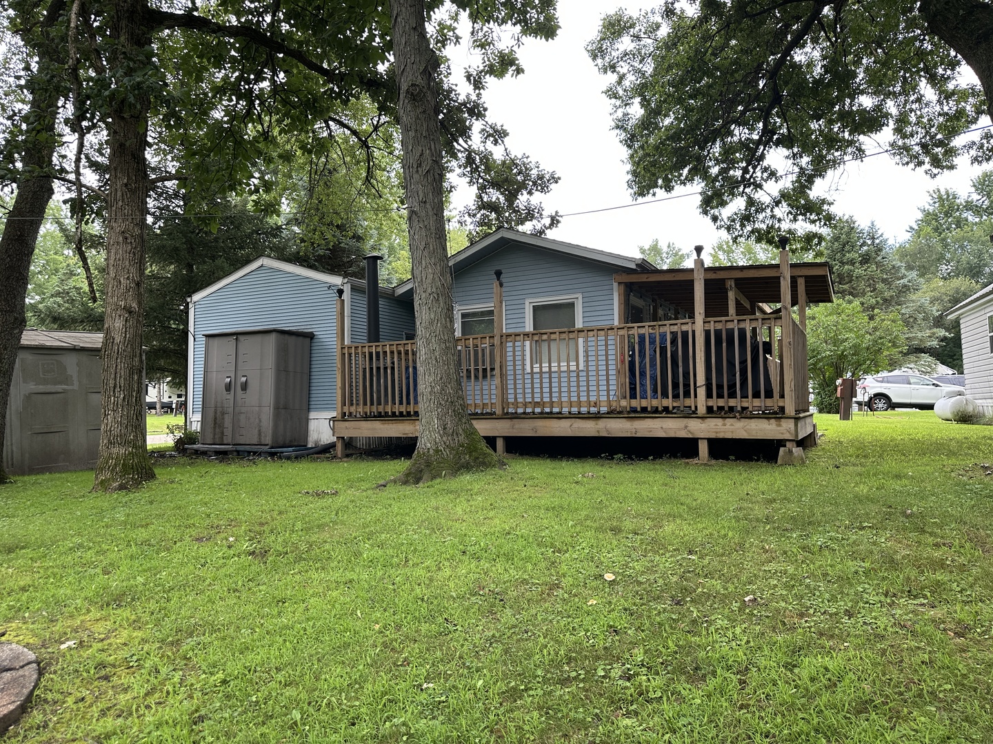 11-250 Woodhaven Lakes