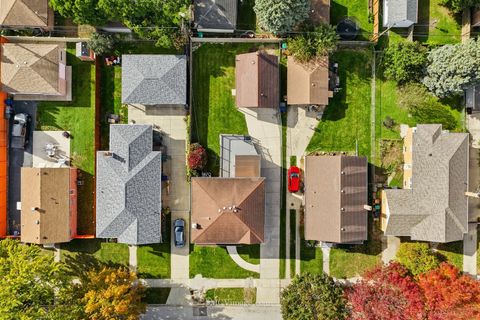 Tiny photo for 10132 S Turner Avenue, Evergreen Park, IL 60805 (MLS # 12505545)