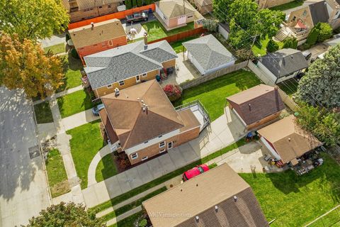 Tiny photo for 10132 S Turner Avenue, Evergreen Park, IL 60805 (MLS # 12505545)