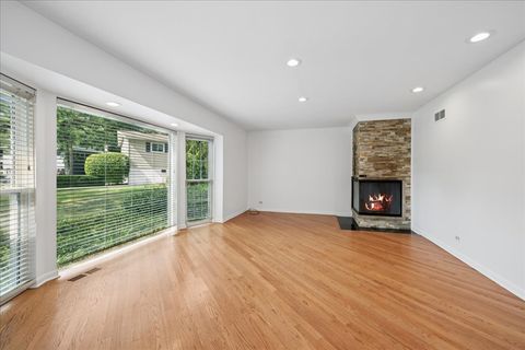 Tiny photo for 1119 Hampton Court, Deerfield, IL 60015 (MLS # 12435784)