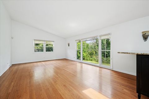 Tiny photo for 1119 Hampton Court, Deerfield, IL 60015 (MLS # 12435784)