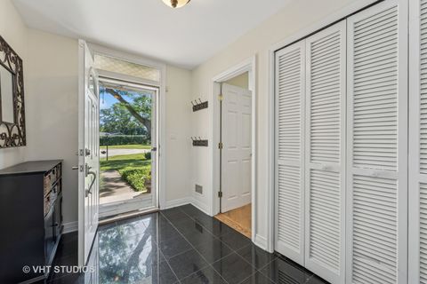 Tiny photo for 1119 Hampton Court, Deerfield, IL 60015 (MLS # 12435784)