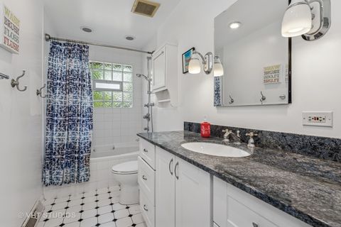 Tiny photo for 1119 Hampton Court, Deerfield, IL 60015 (MLS # 12435784)