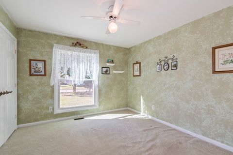 Tiny photo for 3202 Turnberry Drive, McHenry, IL 60050 (MLS # 12500006)