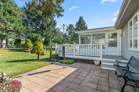 Tiny photo for 3202 Turnberry Drive, McHenry, IL 60050 (MLS # 12500006)