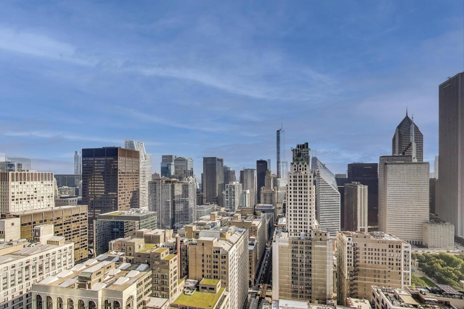 Chicago, Illinois 60603, United States, 2 Bedrooms Bedrooms, ,2 BathroomsBathrooms,Residential,Active,180685