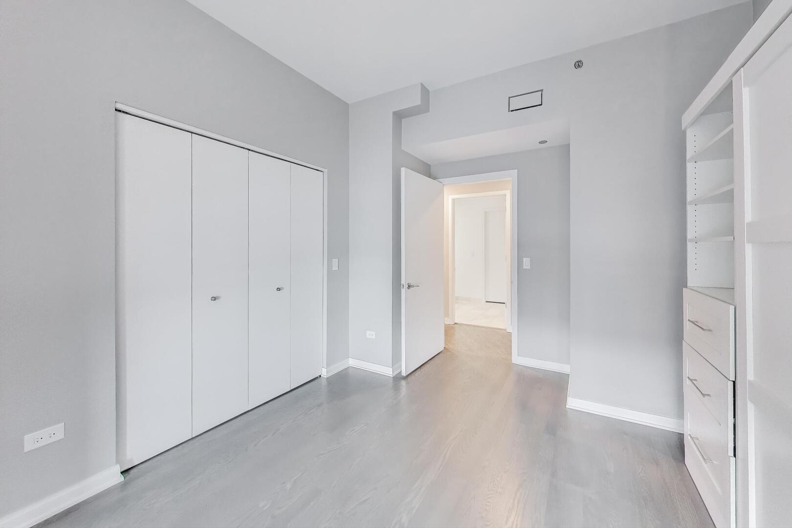 Chicago, Illinois 60603, United States, 2 Bedrooms Bedrooms, ,2 BathroomsBathrooms,Residential,Active,180685