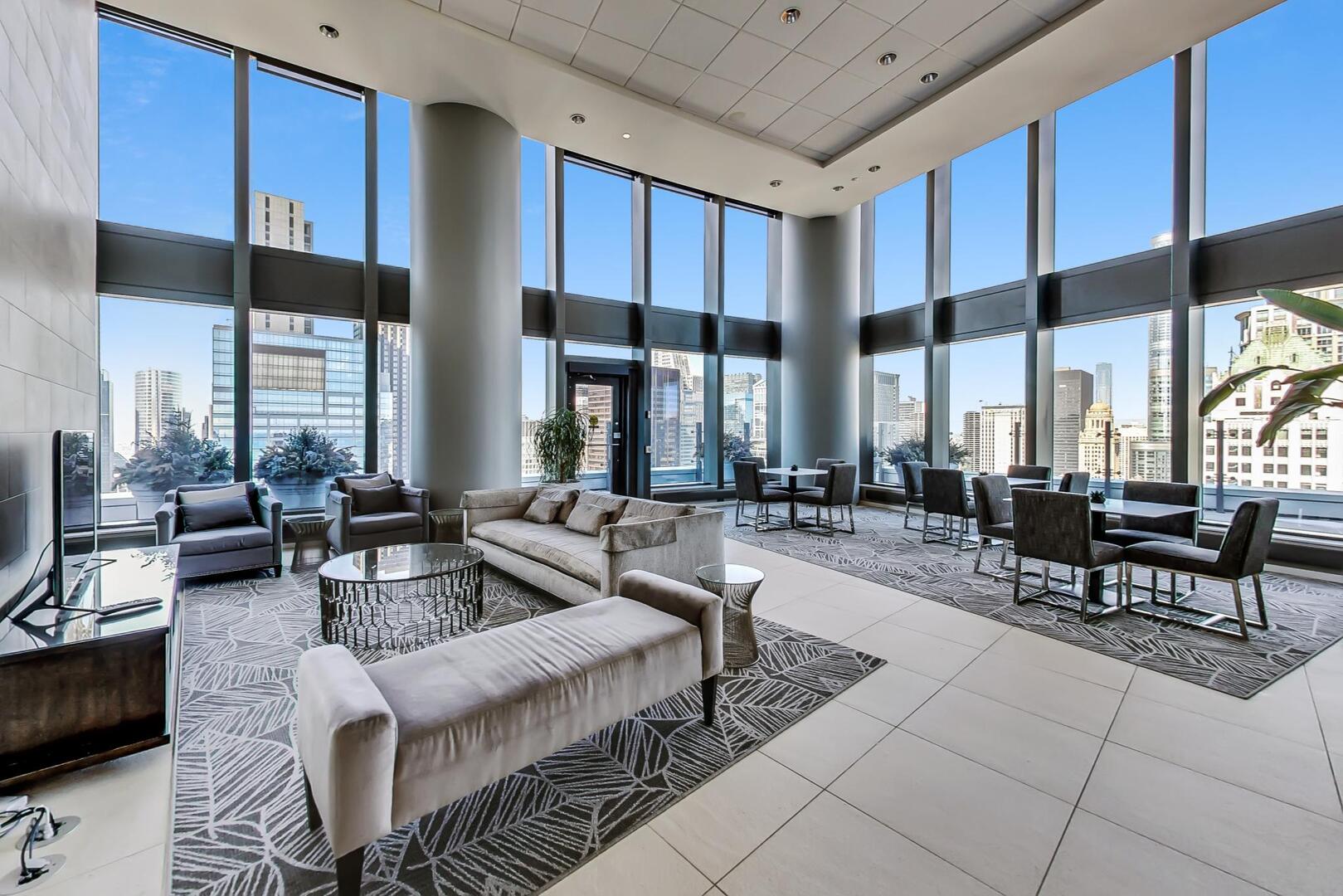 Chicago, Illinois 60603, United States, 2 Bedrooms Bedrooms, ,2 BathroomsBathrooms,Residential,Active,180685