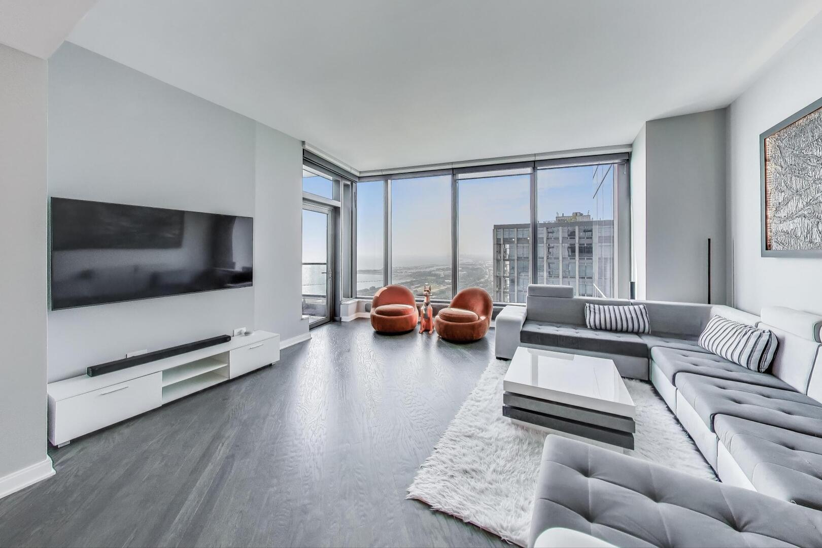 Chicago, Illinois 60603, United States, 2 Bedrooms Bedrooms, ,2 BathroomsBathrooms,Residential,Active,180685