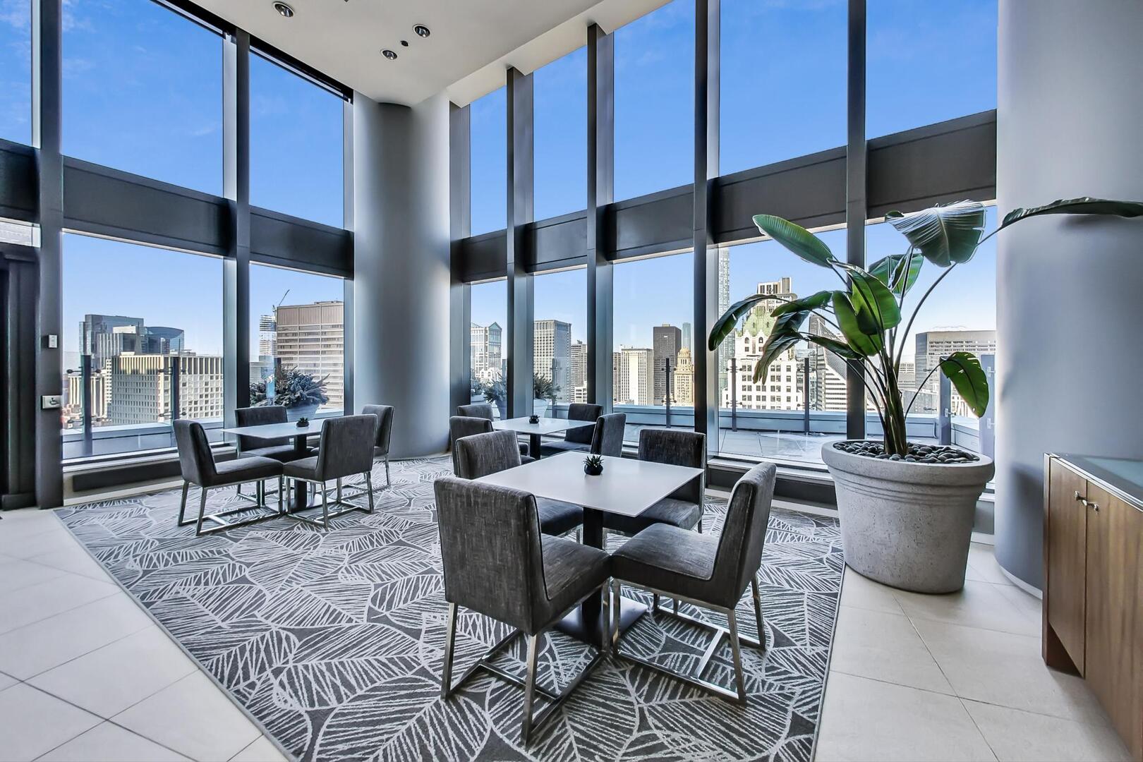 Chicago, Illinois 60603, United States, 2 Bedrooms Bedrooms, ,2 BathroomsBathrooms,Residential,Active,180685