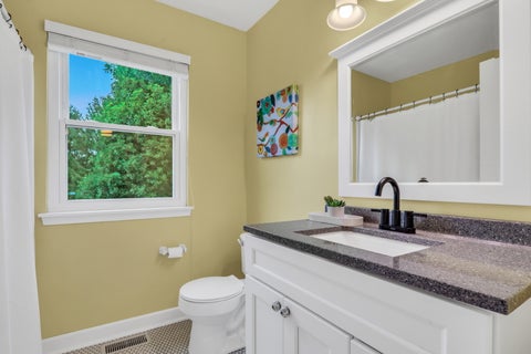 Tiny photo for 93 Old Farm Court, Lindenhurst, IL 60046 (MLS # 12732436)