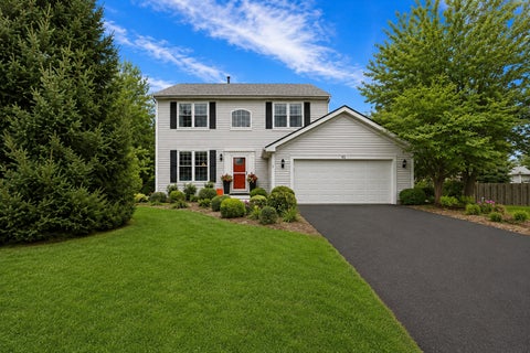 Photo of 93 Old Farm Court, Lindenhurst, IL 60046 (MLS # 12732436)