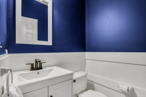 Tiny photo for 93 Old Farm Court, Lindenhurst, IL 60046 (MLS # 12732436)