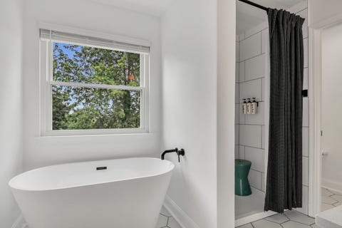 Tiny photo for 93 Old Farm Court, Lindenhurst, IL 60046 (MLS # 12732436)
