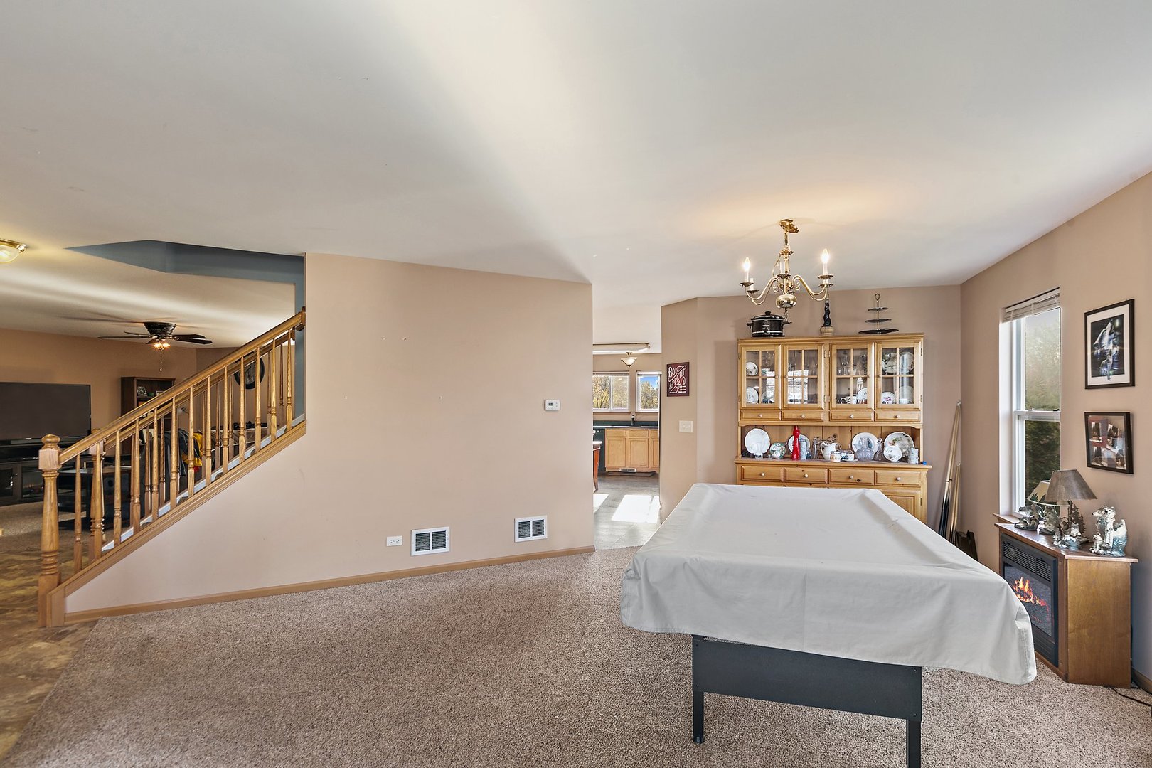 606 Spring Drive
