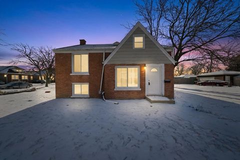 Tiny photo for 800 S 21st Avenue, Maywood, IL 60153 (MLS # 12551583)