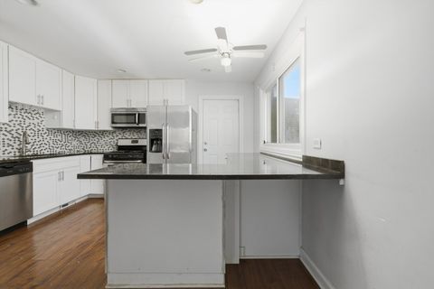 Tiny photo for 800 S 21st Avenue, Maywood, IL 60153 (MLS # 12551583)