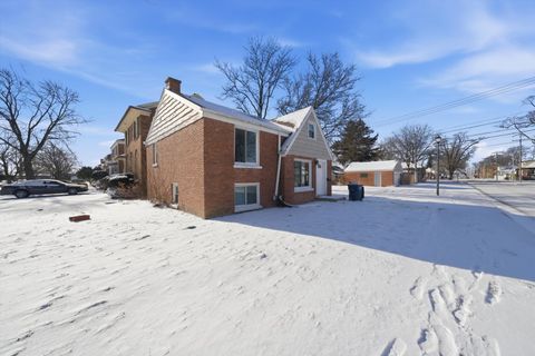 Tiny photo for 800 S 21st Avenue, Maywood, IL 60153 (MLS # 12551583)