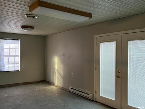 Tiny photo for 1010 Steven Lane, Murphysboro, IL 62966 (MLS # EB460641)