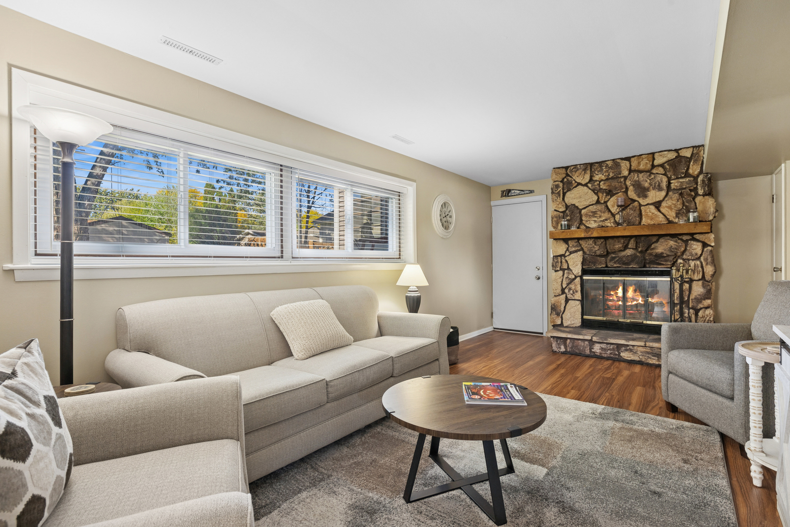896 Canterbury Drive