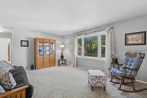 Tiny photo for 896 Canterbury Drive, Crystal Lake, IL 60014 (MLS # 12499064)