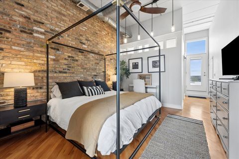 Tiny photo for 2117 W Belmont Avenue #4, Chicago, IL 60618 (MLS # 12636137)