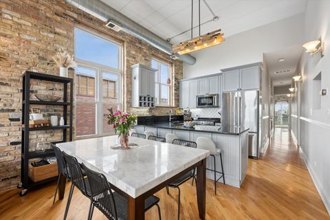 Tiny photo for 2117 W Belmont Avenue #4, Chicago, IL 60618 (MLS # 12636137)