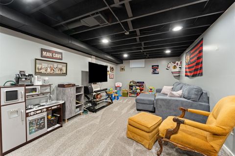 Tiny photo for 2654 Fillmore Lane, Davenport, IA 52804 (MLS # 12602151)