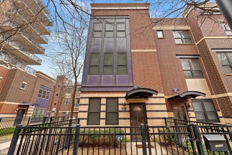 1151 N Hudson Avenue 1 Chicago IL 60610