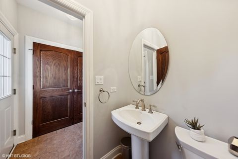 Tiny photo for 608 S Quincy Street, Hinsdale, IL 60521 (MLS # 12478825)