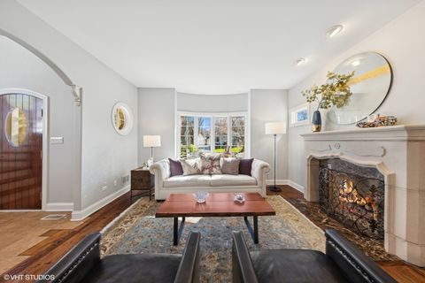 Tiny photo for 608 S Quincy Street, Hinsdale, IL 60521 (MLS # 12478825)