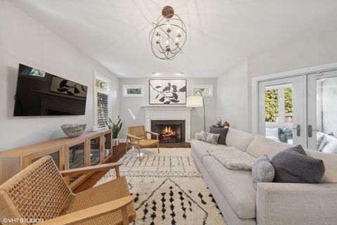 Tiny photo for 608 S Quincy Street, Hinsdale, IL 60521 (MLS # 12478825)