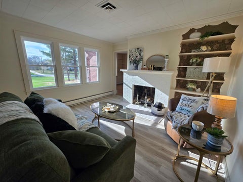 Tiny photo for 14652 N IL Hwy 37 Highway, Mt Vernon, IL 62864 (MLS # 12745419)