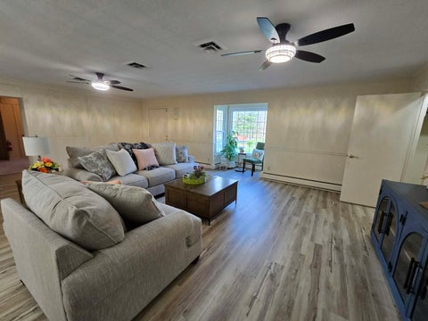 Tiny photo for 14652 N IL Hwy 37 Highway, Mt Vernon, IL 62864 (MLS # 12745419)