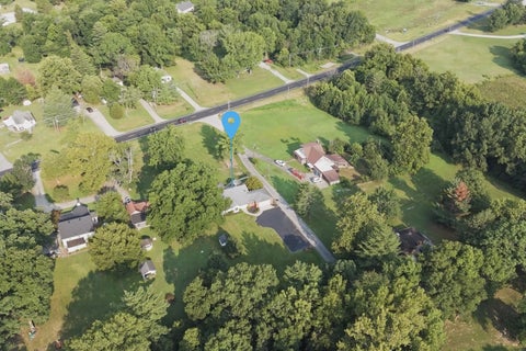 Tiny photo for 14652 N IL Hwy 37 Highway, Mt Vernon, IL 62864 (MLS # 12745419)
