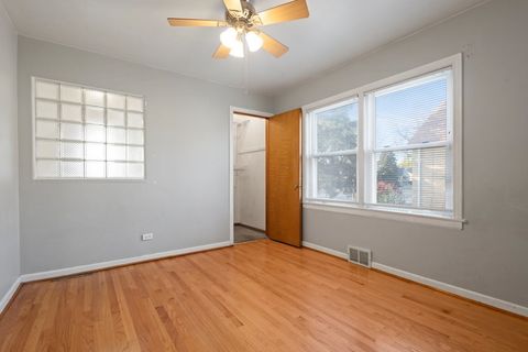 Tiny photo for 1907 Suffolk Avenue, Westchester, IL 60154 (MLS # 12528987)
