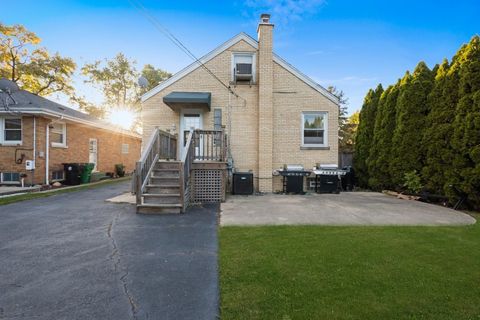 Tiny photo for 1907 Suffolk Avenue, Westchester, IL 60154 (MLS # 12528987)