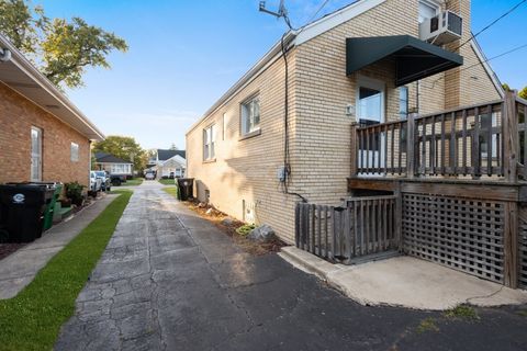 Tiny photo for 1907 Suffolk Avenue, Westchester, IL 60154 (MLS # 12528987)