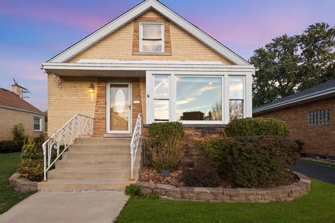 Tiny photo for 1907 Suffolk Avenue, Westchester, IL 60154 (MLS # 12528987)