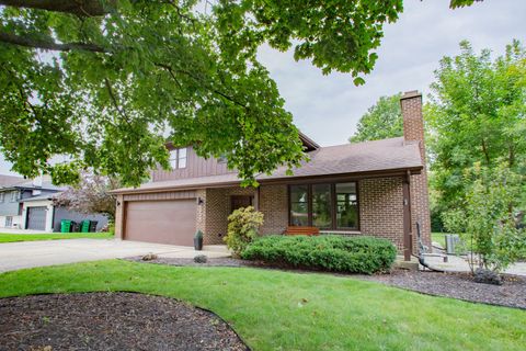 Tiny photo for 258 Thrasher Street, Bloomingdale, IL 60108 (MLS # 12462651)