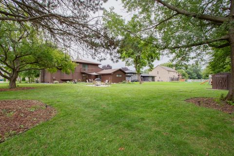 Tiny photo for 258 Thrasher Street, Bloomingdale, IL 60108 (MLS # 12462651)
