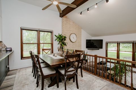 Tiny photo for 258 Thrasher Street, Bloomingdale, IL 60108 (MLS # 12462651)