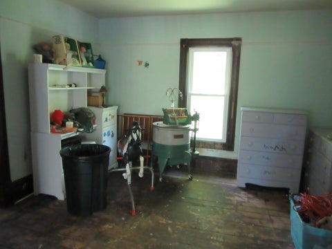Tiny photo for 910 Oneida Street, Joliet, IL 60435 (MLS # 12749555)