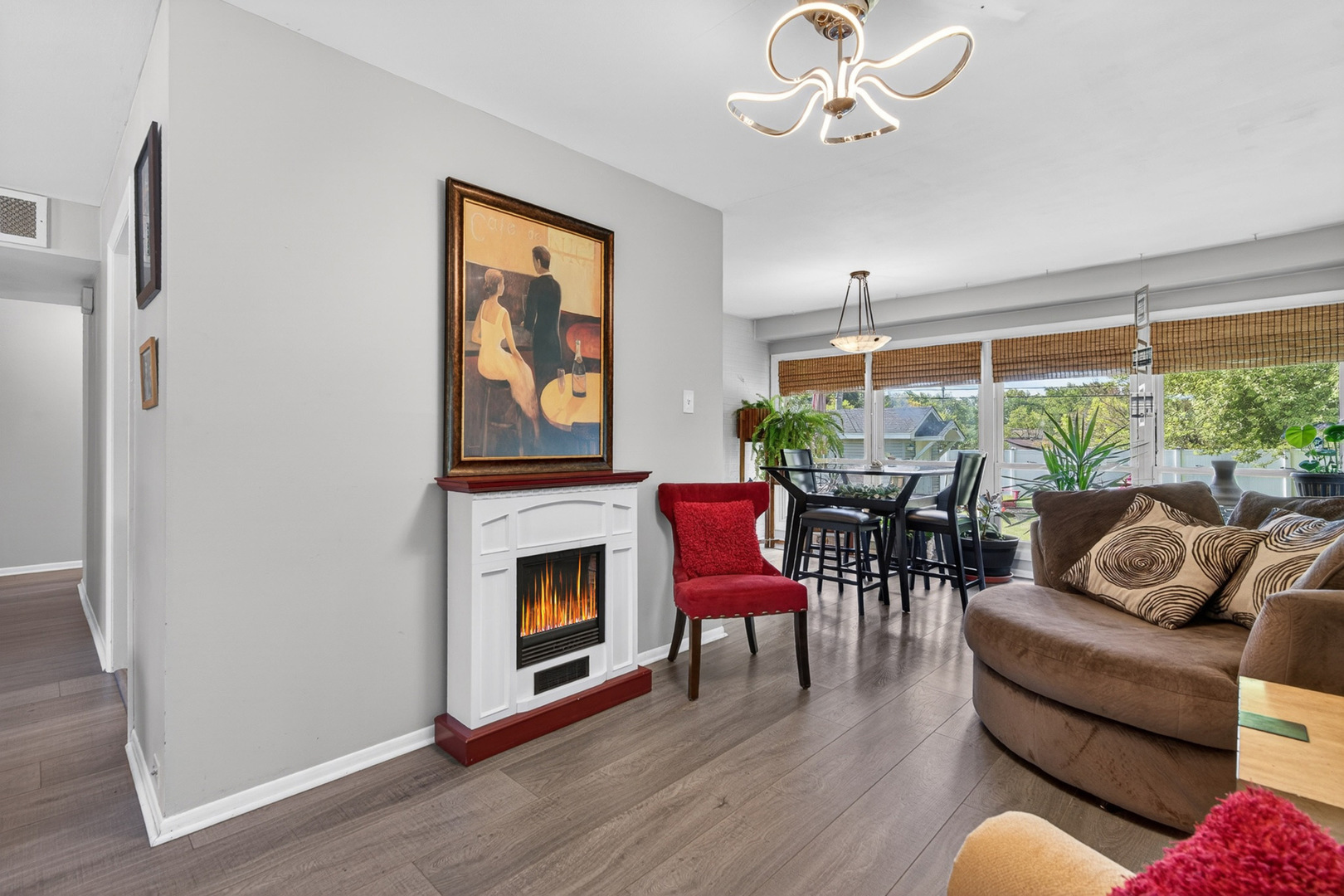 1345 Devonshire Lane